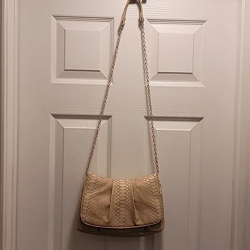 Chicos nwot width